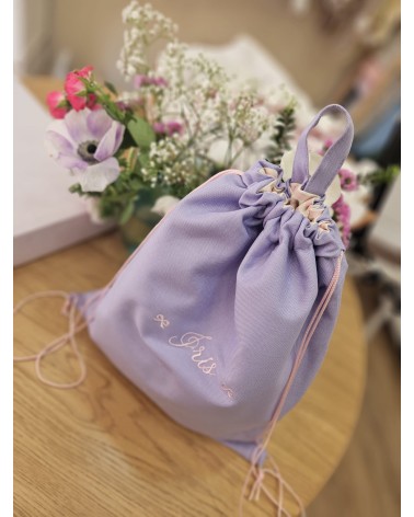 Sacca a spalla in cotone lavanda colore ricamo rosa baby valentine love e due fiocchetti laterali