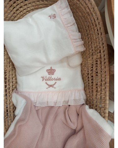 Lenzuolino con doppia rouche di plumetis rosa