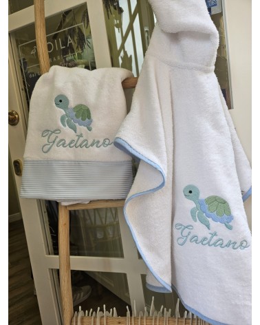 Coordinato bagno, accappatoio poncho e telo in spugna di cotone