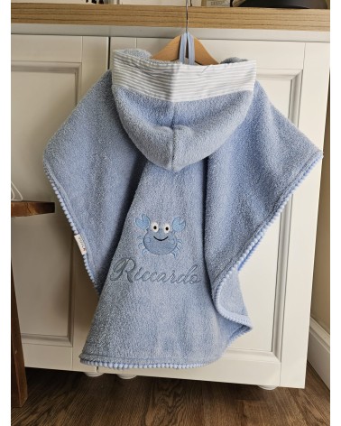 Accappatoio poncho in spugna di cotone e pon pon